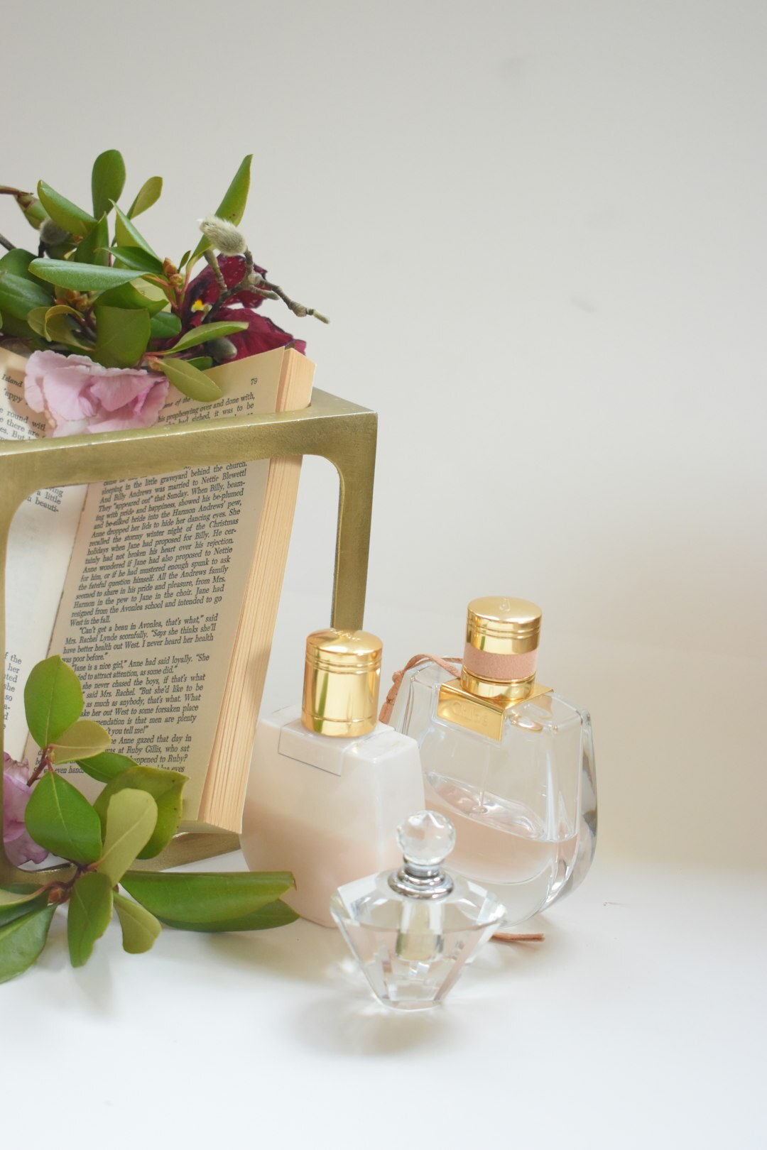 luxury perfume ingredients flowers